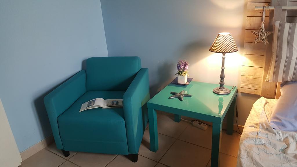 Vouhé Le Logis De La Poupeliere Bed & Breakfast エクステリア 写真