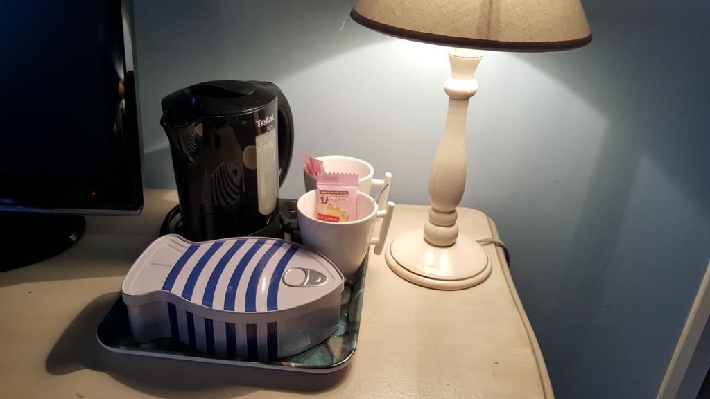 Vouhé Le Logis De La Poupeliere Bed & Breakfast エクステリア 写真